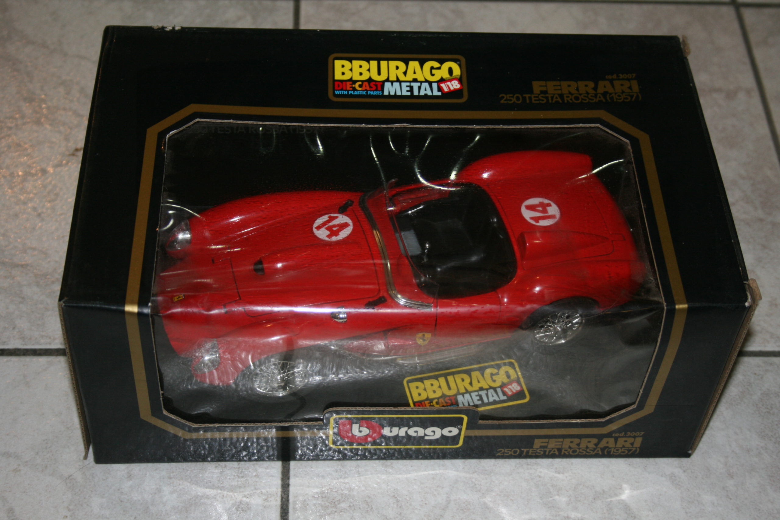 Onvermijdelijk in het geheim bende Ferrari GTO + 250 TR 1/18 Bburago – Turbo Modelcars – Modelauto kopen