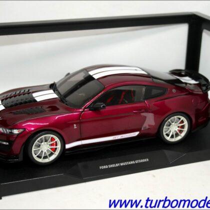Ford Shelby Mustang GT 500 KR 1/18 Solido