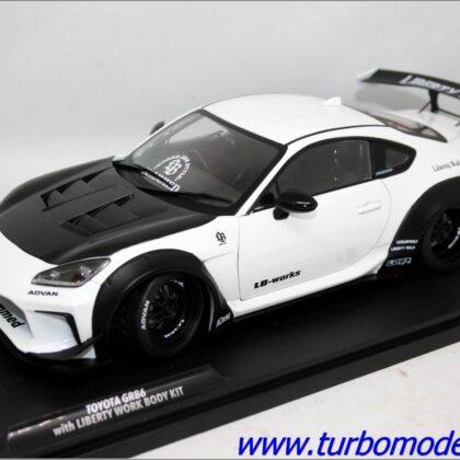 Toyota GR86 1/18 Solido